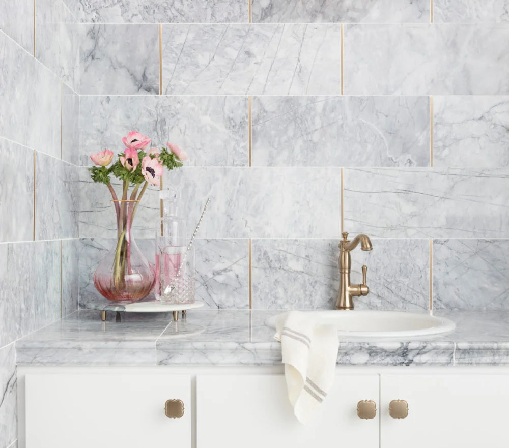 Pros and Cons of Tiling Your Bathroom Walls