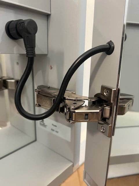Royale 24" x 30" Right Hinge Medicine Cabinet