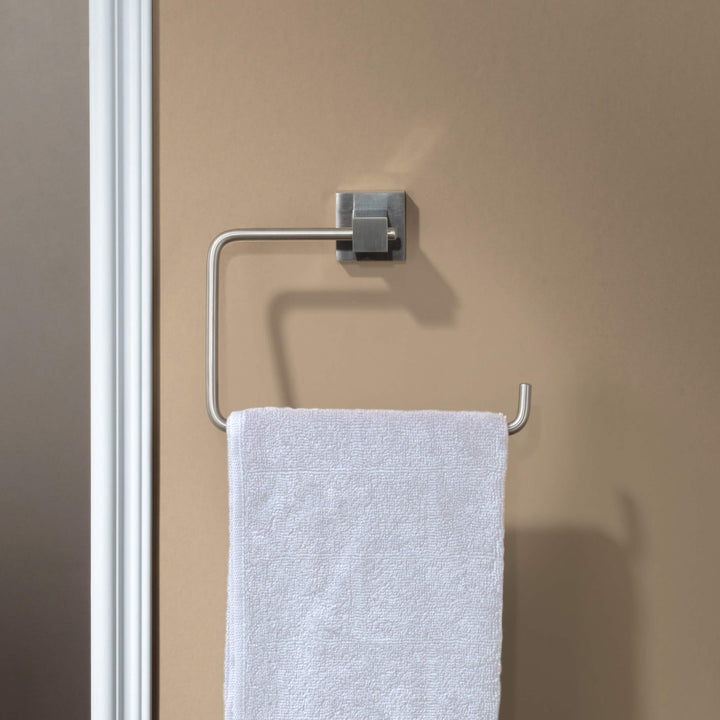 Quadra 2-Piece Bathroom Hardware Set