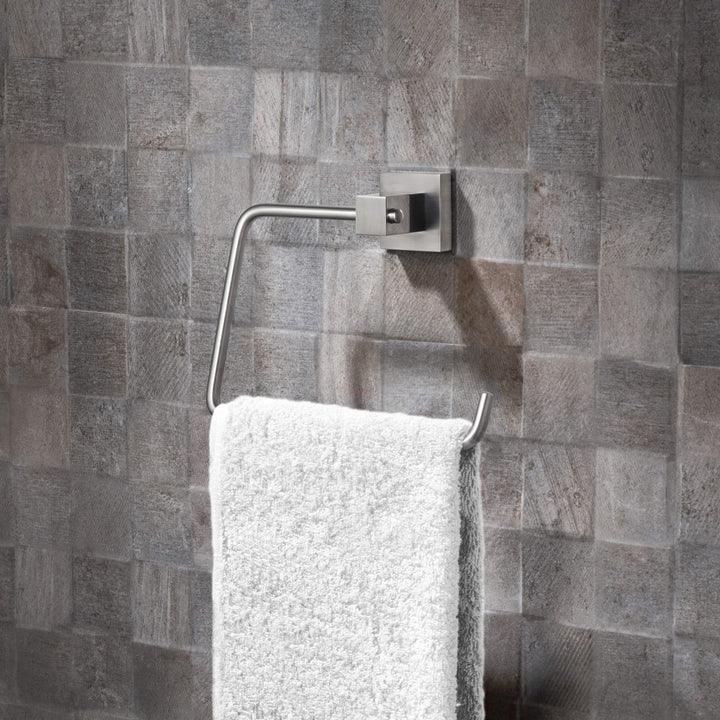 Quadra 2-Piece Bathroom Hardware Set