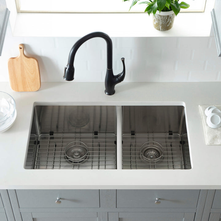 32 3/4" Undermount Double Bowl Stainless Steel Kitchen Sink in 33DBS