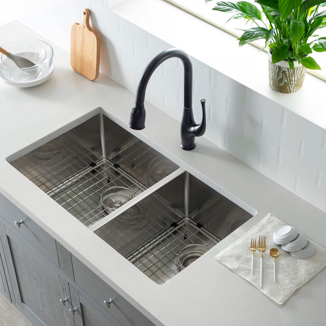 32 3/4" Undermount Double Bowl Stainless Steel Kitchen Sink in 33DBS