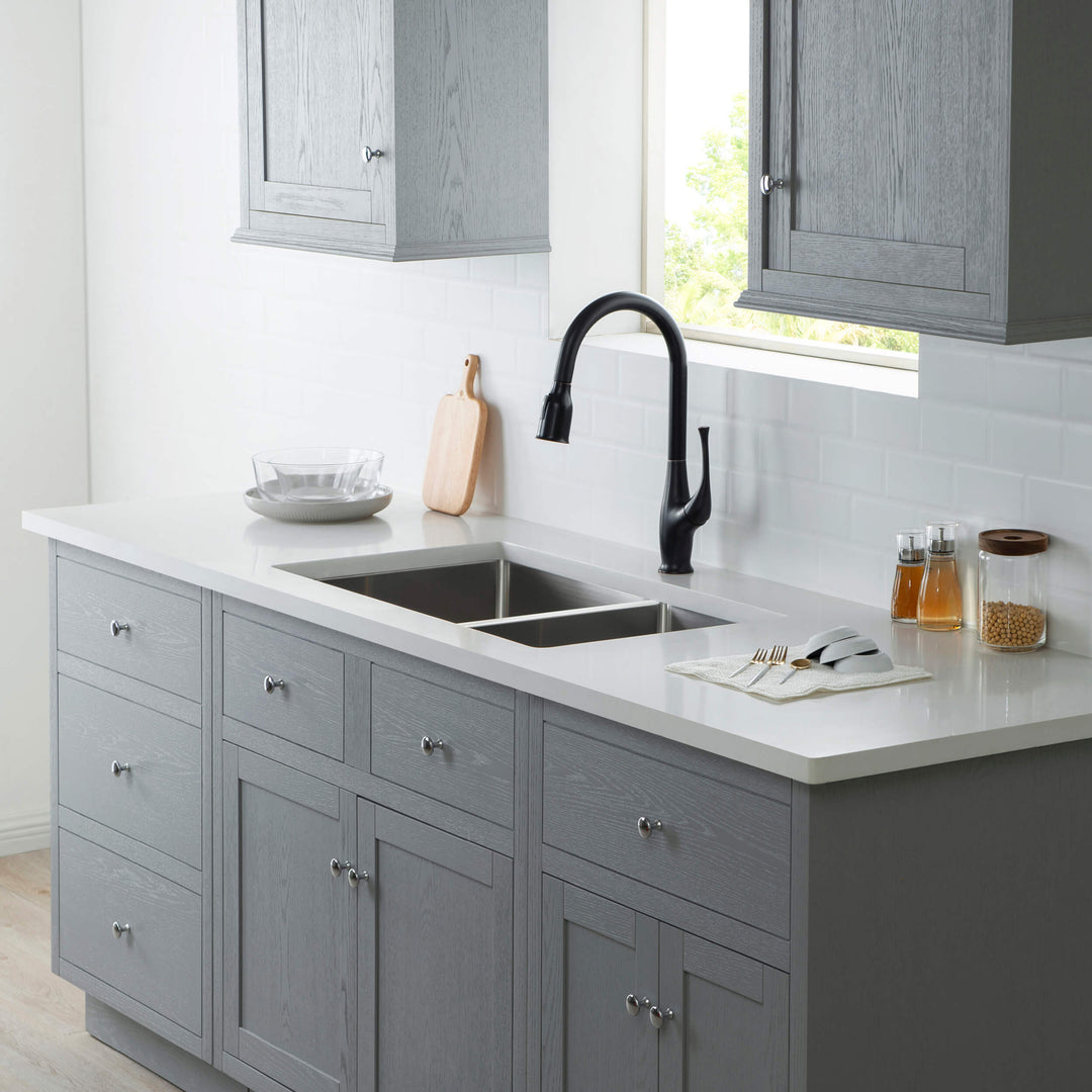 32 3/4" Undermount Double Bowl Stainless Steel Kitchen Sink in 33DBS