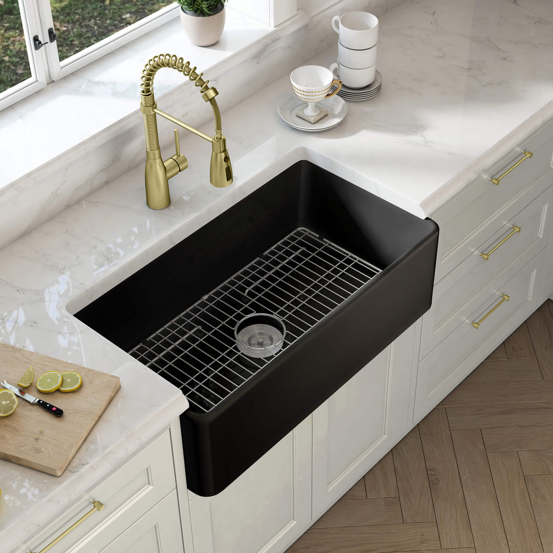 Nova 33" Single Bowl Fireclay Farmhouse Kitchen Sink in Matte Black