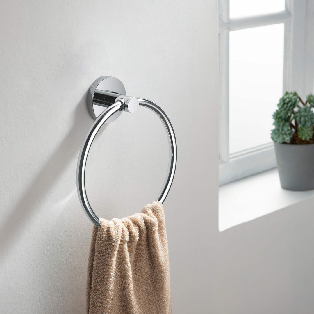 Halo 4-Piece Bathroom Hardware Set in 1