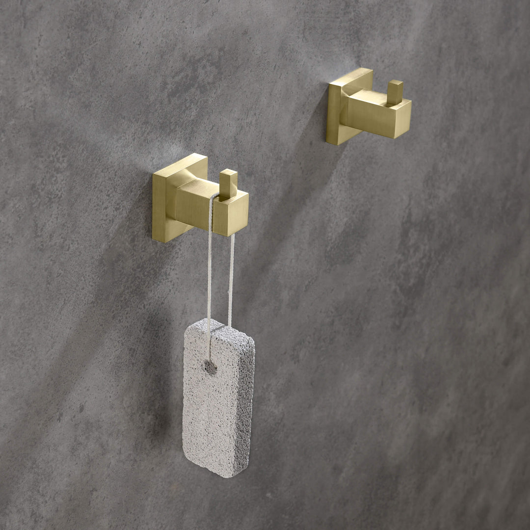 Quadra 4-Piece Bathroom Hardware Set in 2