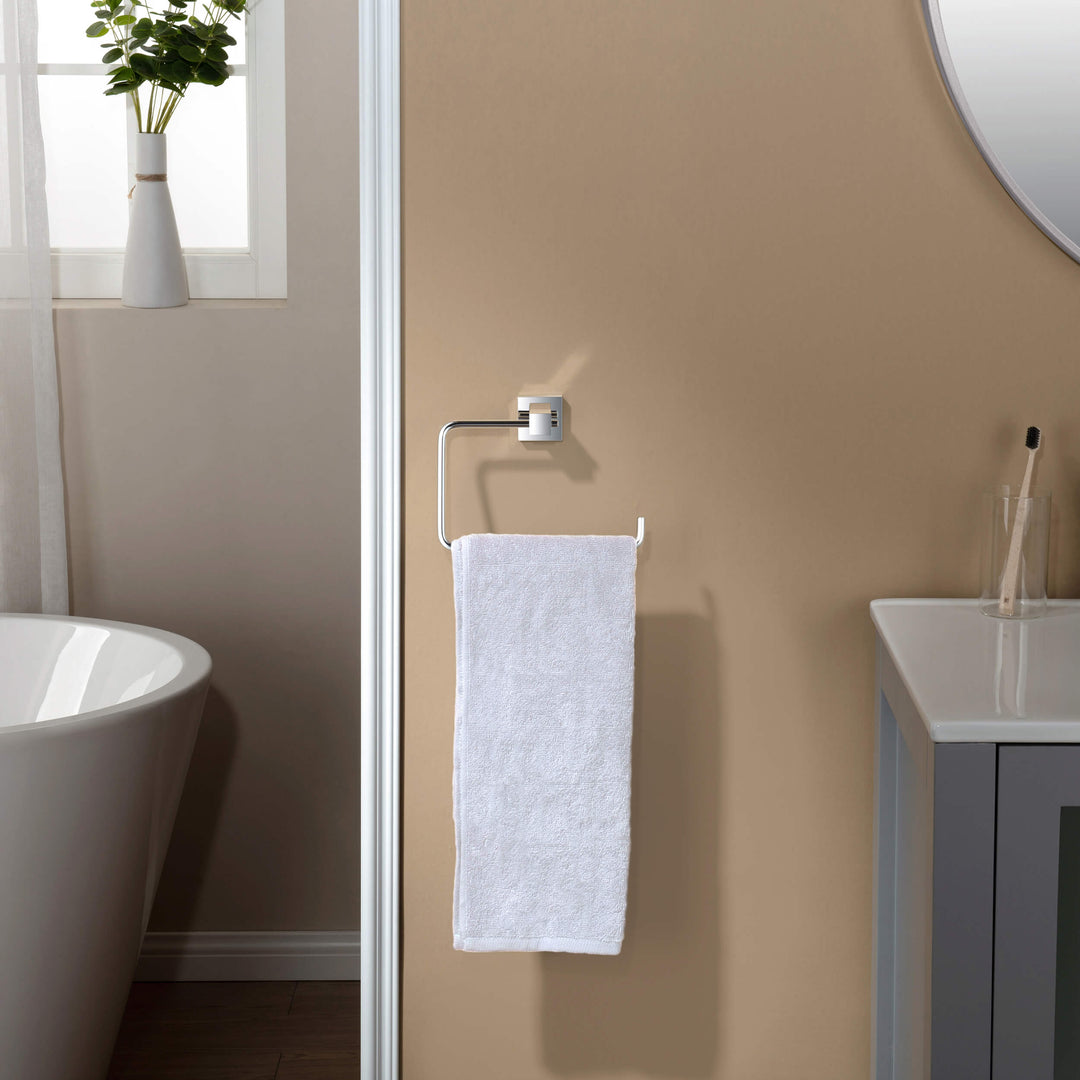 Quadra 4-Piece Bathroom Hardware Set in 1