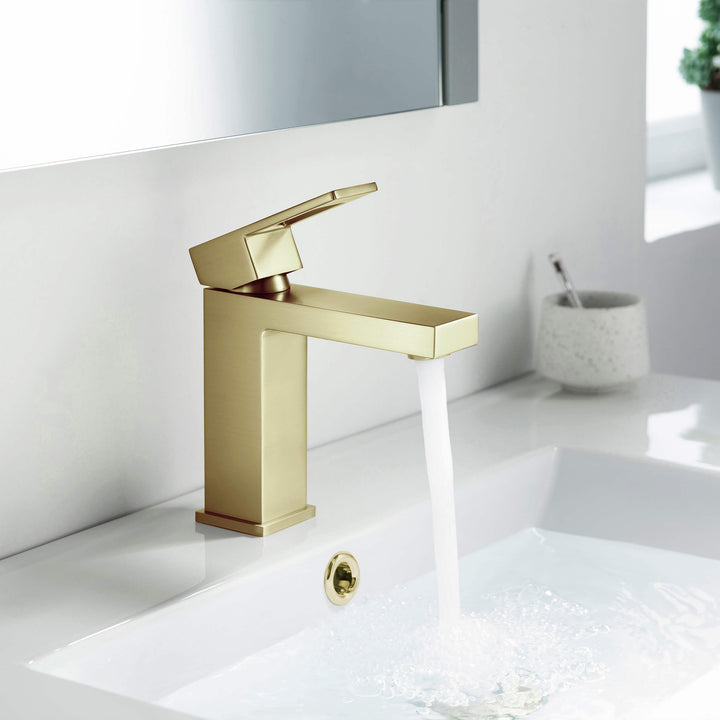 Quadra Single-Handle Single-Hole Bathroom Faucet with Pop-Up Drain