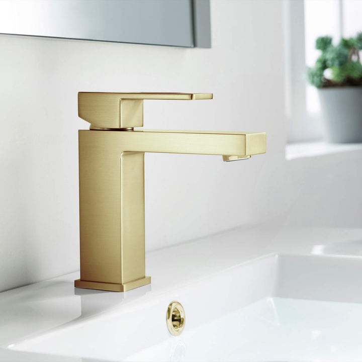 Quadra Single-Handle Single-Hole Bathroom Faucet with Pop-Up Drain