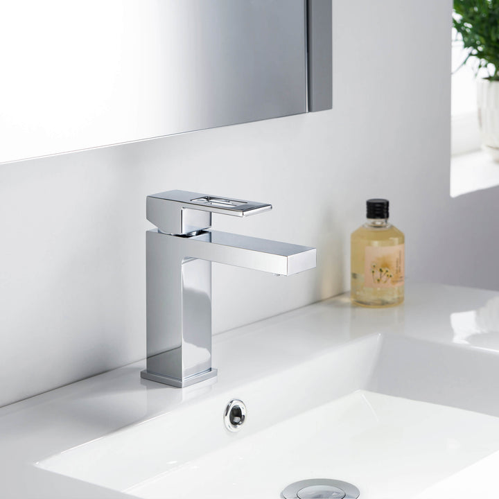Quadra Single-Handle Single-Hole Bathroom Faucet with Pop-Up Drain