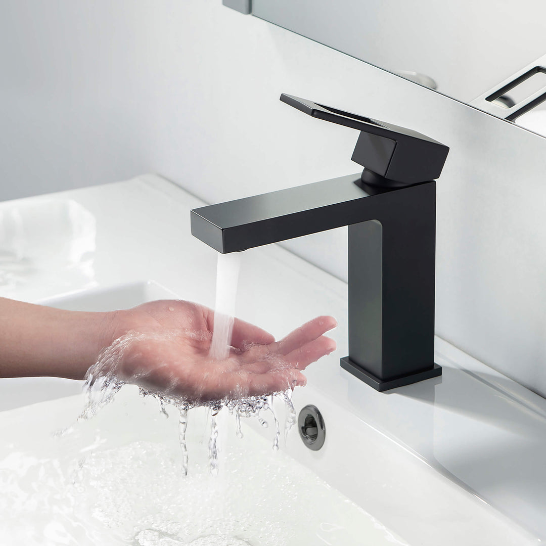 Quadra Single-Handle Single-Hole Bathroom Faucet with Pop-Up Drain