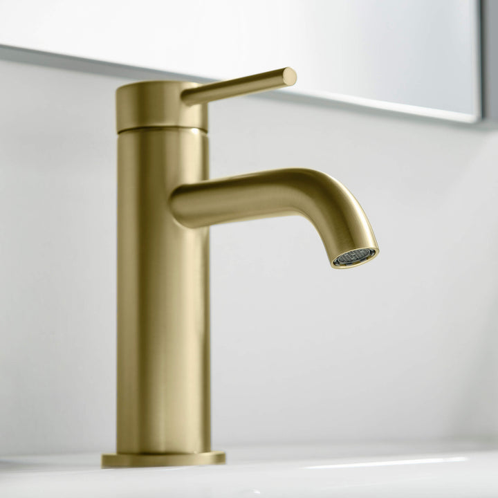 Halo Single-Handle Single-Hole Bathroom Faucet with Pop-Up Drain