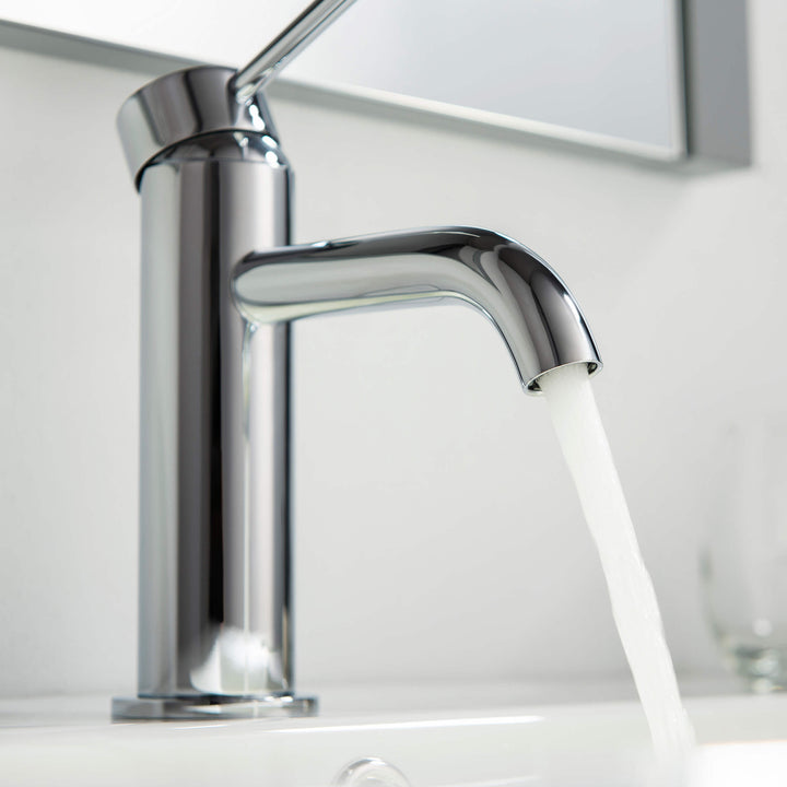 Halo Single-Handle Single-Hole Bathroom Faucet with Pop-Up Drain