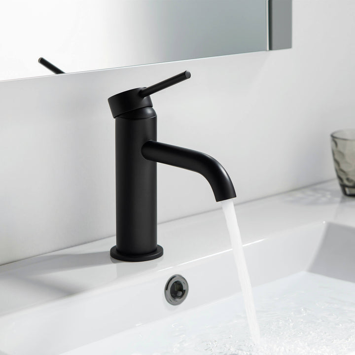 Halo Single-Handle Single-Hole Bathroom Faucet with Pop-Up Drain