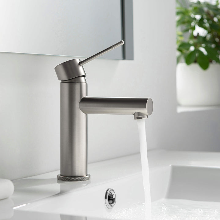 Verona Single-Handle Single-Hole Bathroom Faucet with Pop-Up Drain