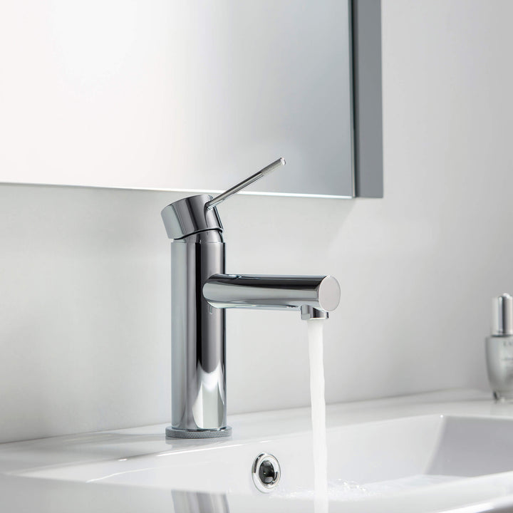 Verona Single-Handle Single-Hole Bathroom Faucet with Pop-Up Drain