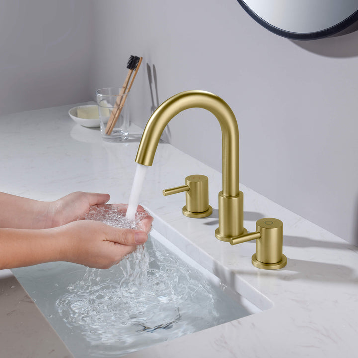 Halo 8" Widespread Bathroom Faucet