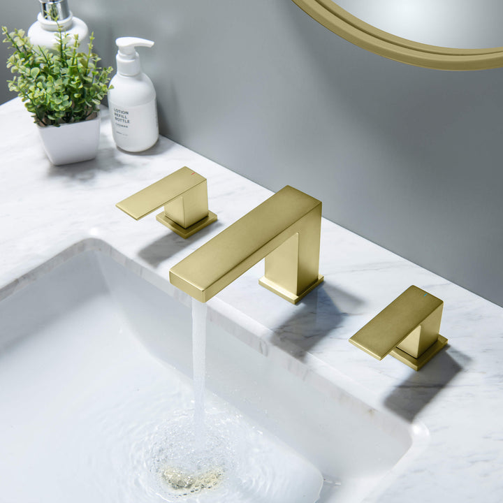 Quadra 8" Widespread Bathroom Faucet