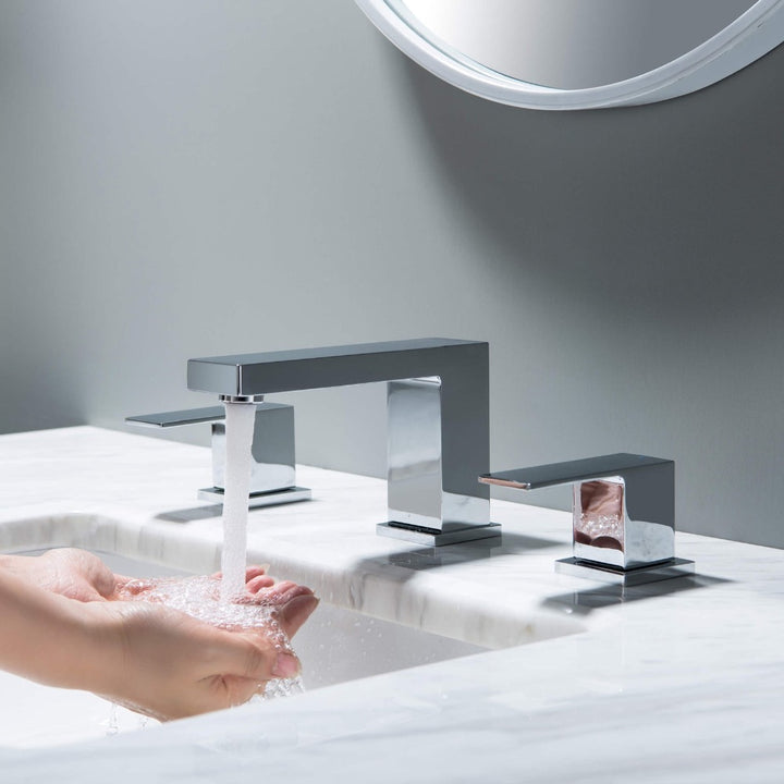 Quadra 8" Widespread Bathroom Faucet