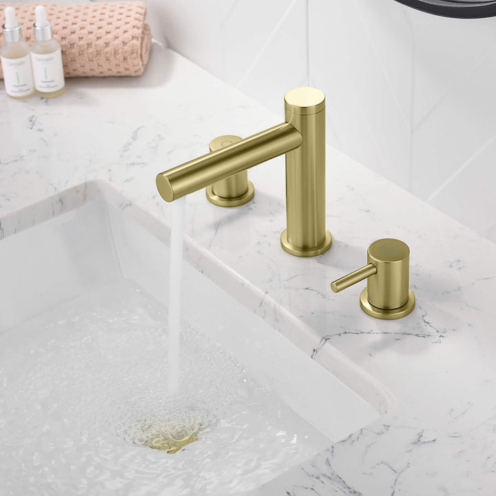 Halo Two-Handle 8" Widespread Bathroom Faucet with Drain Assembly