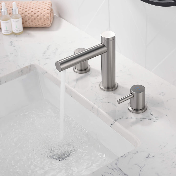 Halo Two-Handle 8" Widespread Bathroom Faucet with Drain Assembly