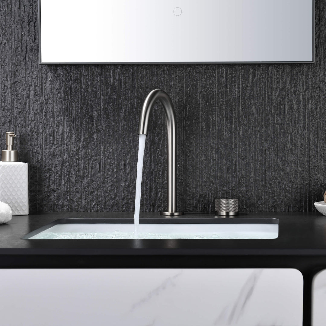 Verona Single-Handle 2-Hole Bathroom Faucet with Drain Assembly