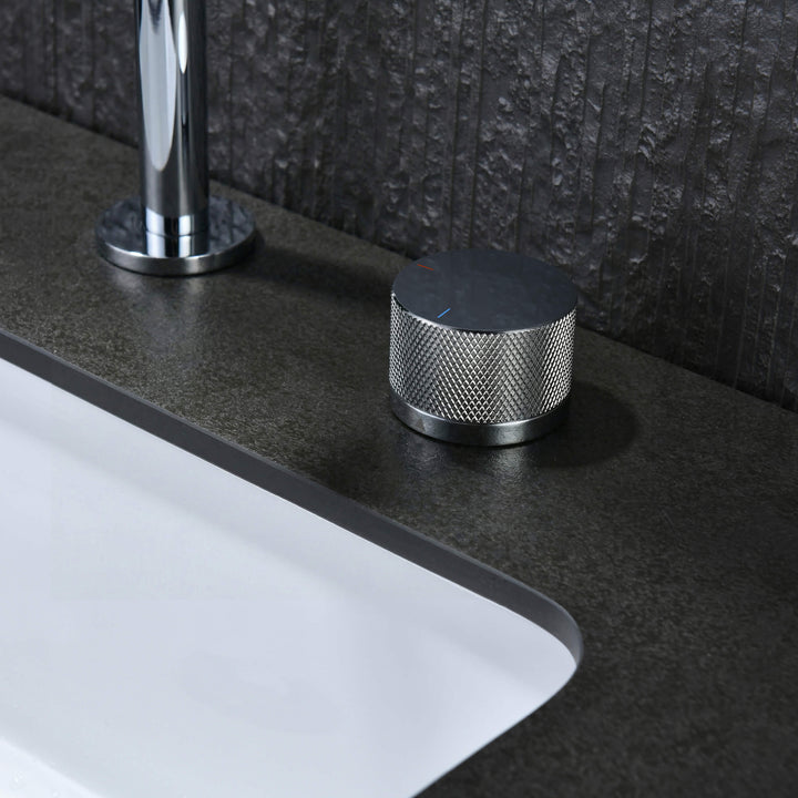 Verona Single-Handle 2-Hole Bathroom Faucet with Drain Assembly