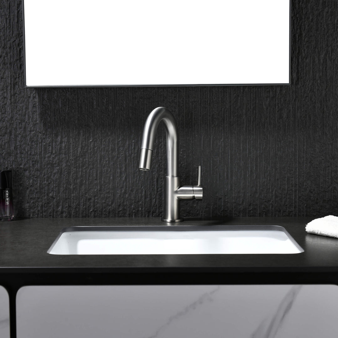 Halo Single-Handle Single-Hole High-Arc Pull-Down Sprayer Bathroom Faucet