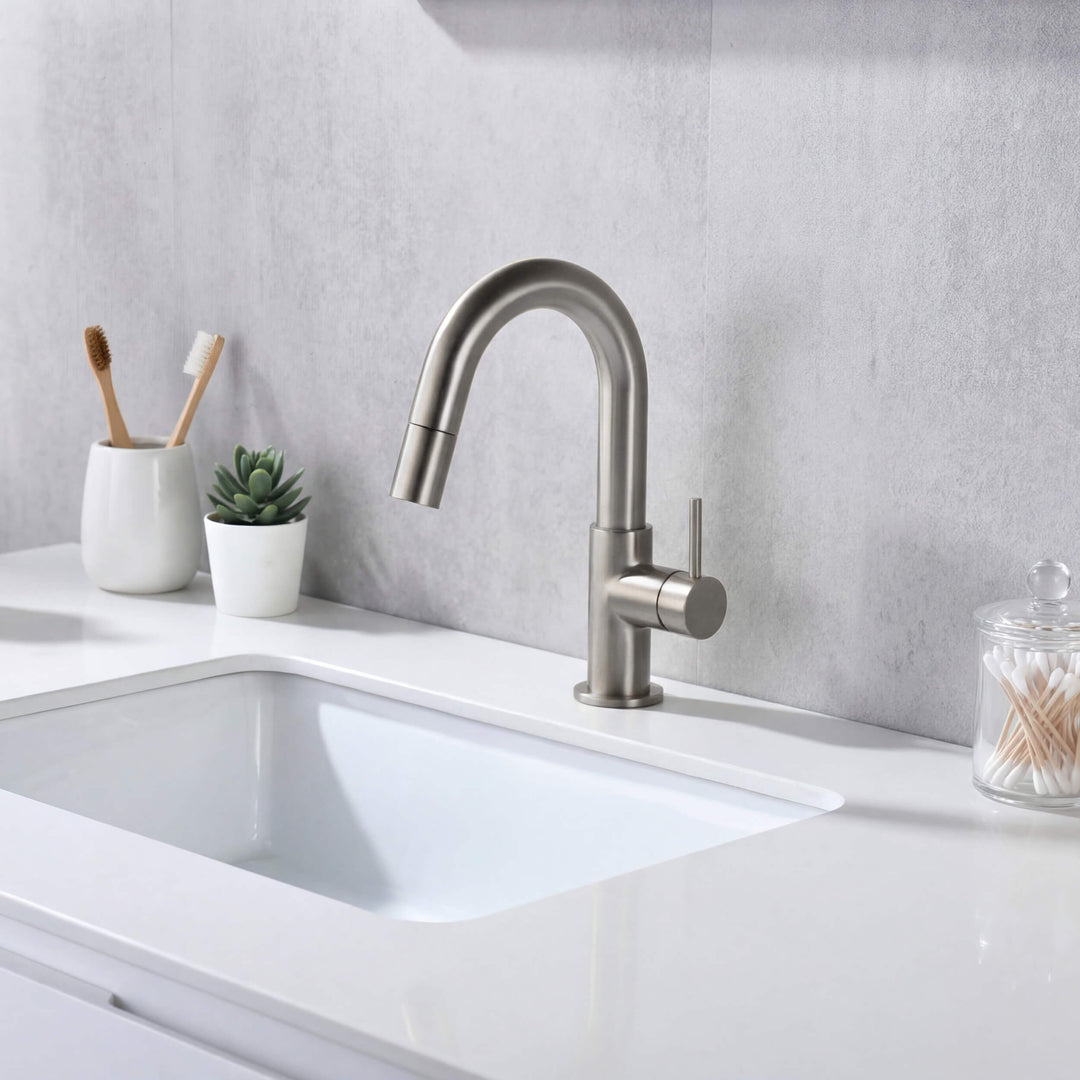 Halo Single-Handle Single-Hole High-Arc Pull-Down Sprayer Bathroom Faucet