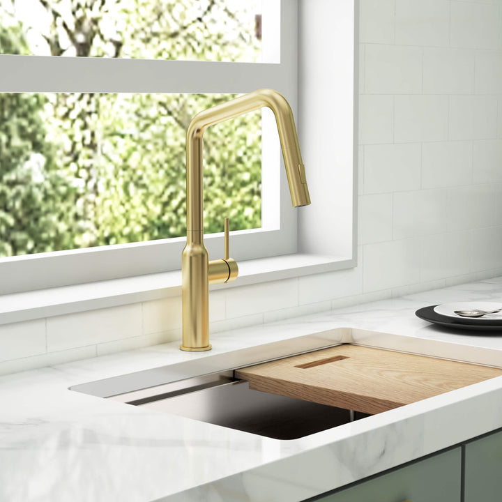 Tampa Single-Handle Pull-Down Kitchen Faucet