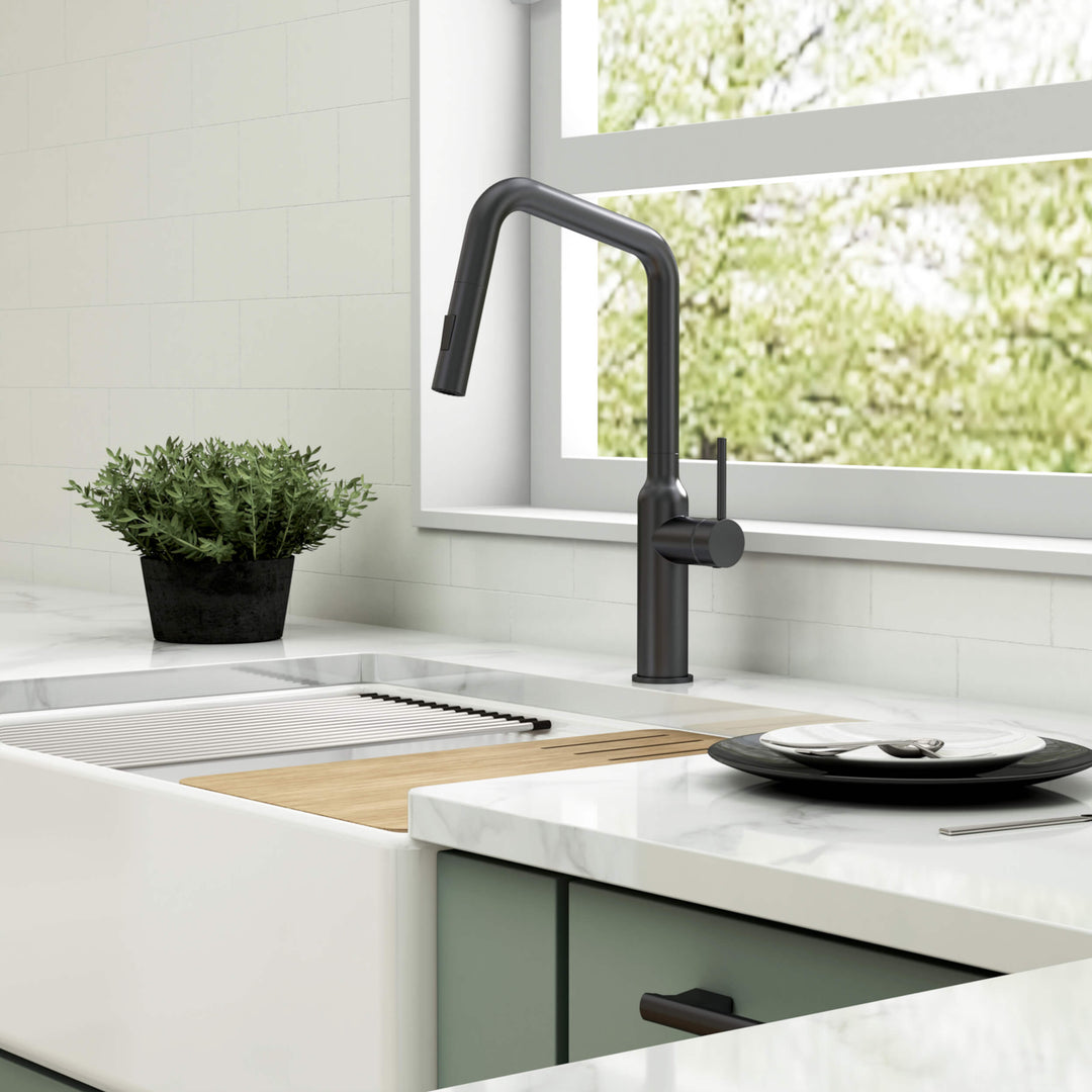 Tampa Single-Handle Pull-Down Kitchen Faucet