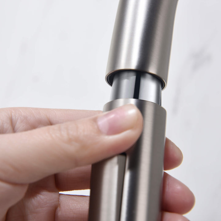 Halo Single-Handle Pull-Down Kitchen Faucet