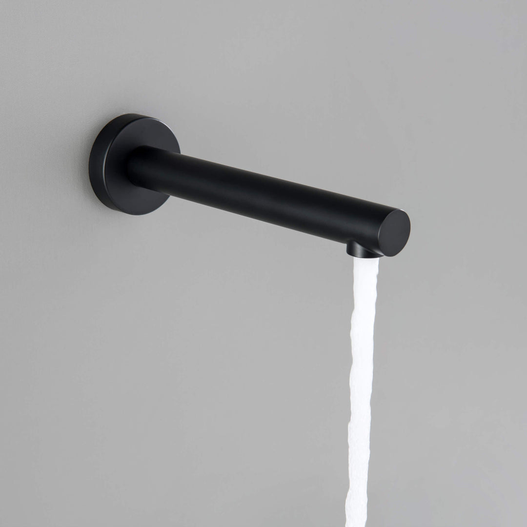 Halo Pressure-Balanced Wall-Mount Shower System