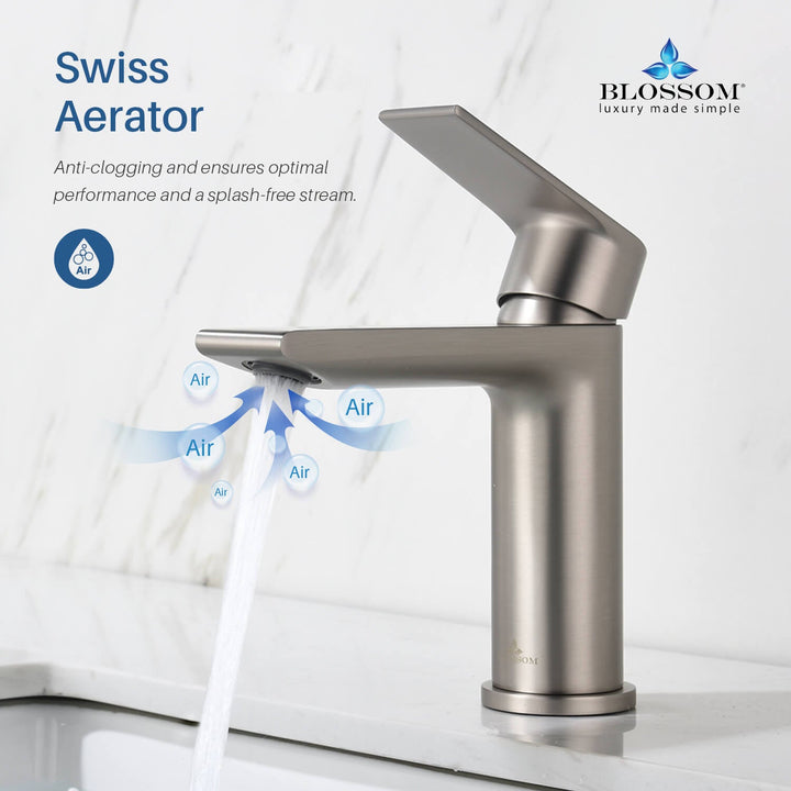 Single-Handle Single-Hole Bathroom Faucet in 102