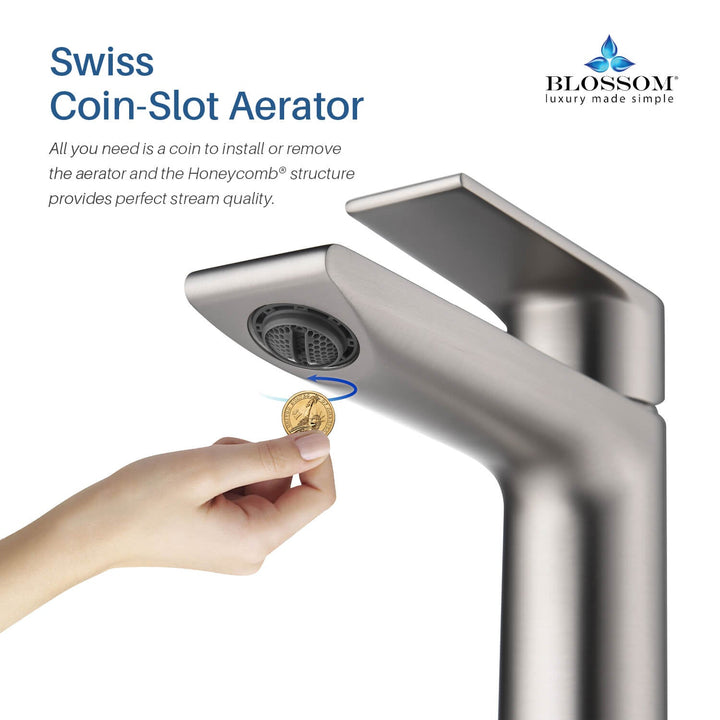 Single-Handle Single-Hole Bathroom Faucet in 102