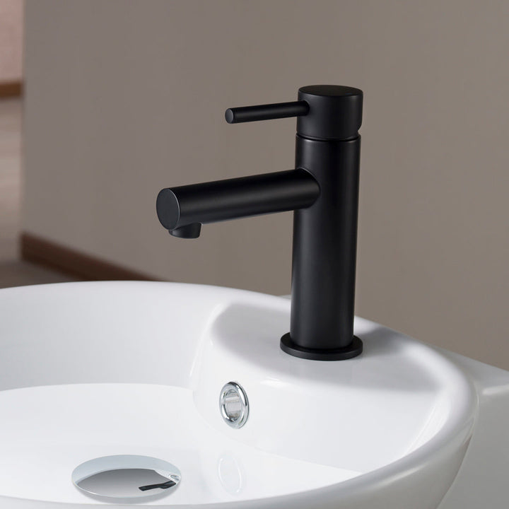 Single-Handle Single-Hole Bathroom Faucet in 116