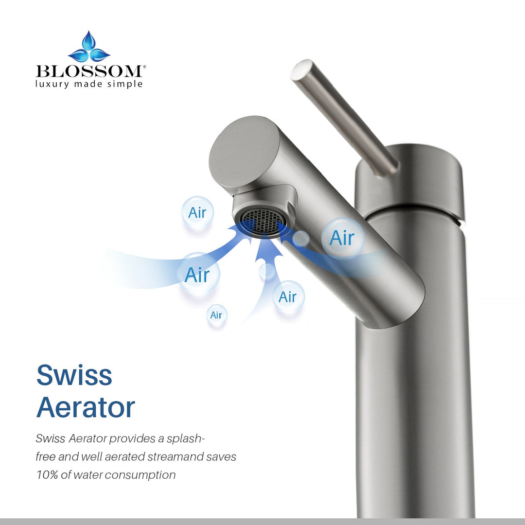 Single-Handle Single-Hole Bathroom Faucet in 117
