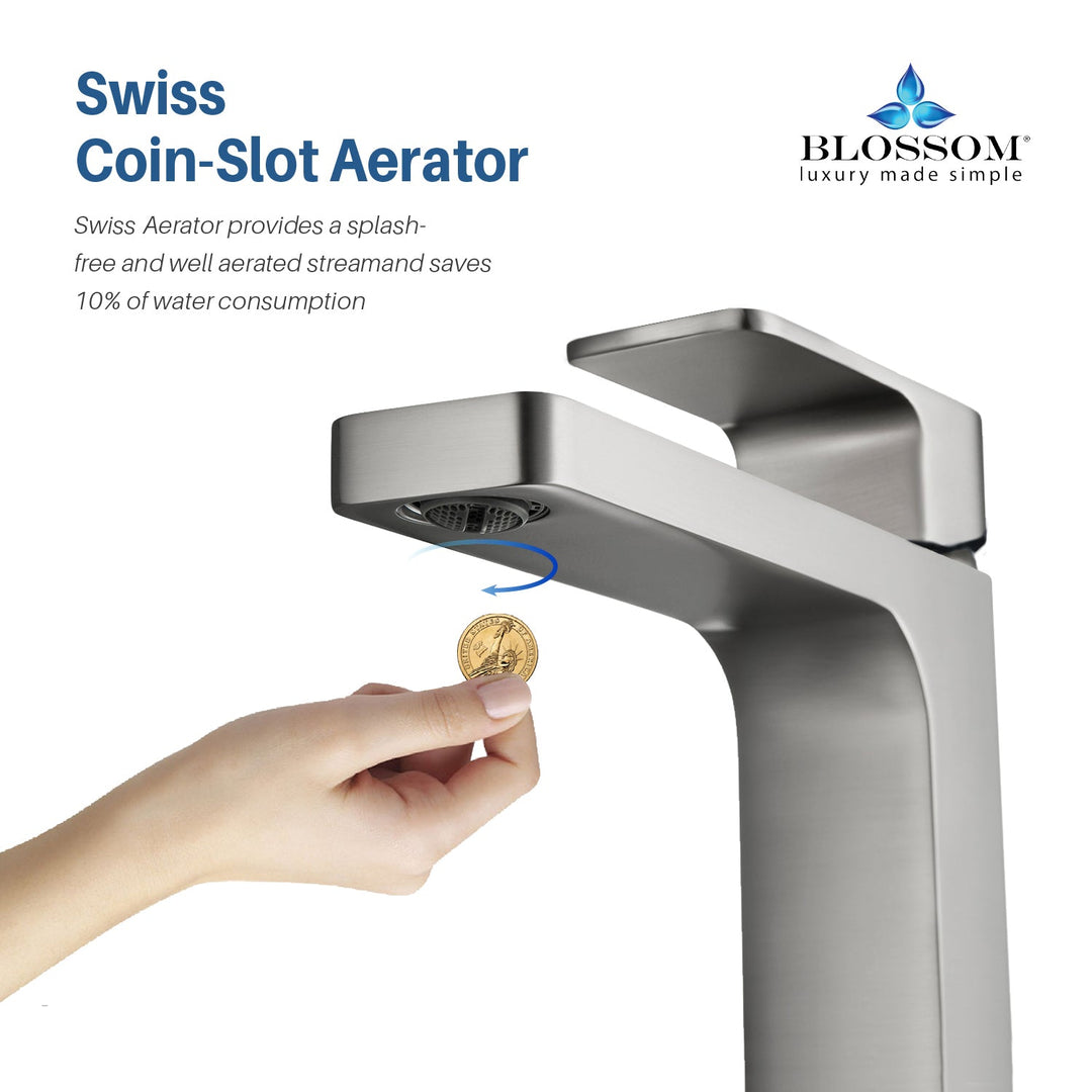 Single-Handle Single-Hole Bathroom Faucet in 118