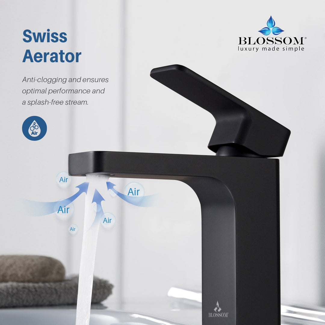 Single-Handle Single-Hole Bathroom Faucet in 118