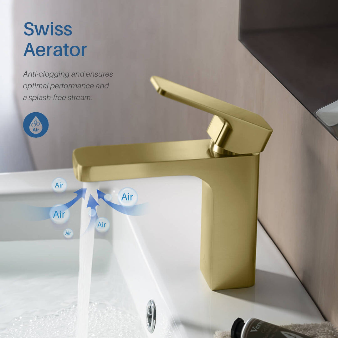 Single-Handle Single-Hole Bathroom Faucet in 118