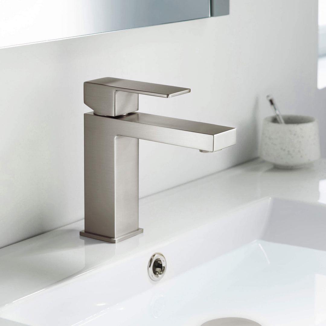 Value Collection Single-Handle Single-Hole Bathroom Faucet with Pop-Up Drain in F202