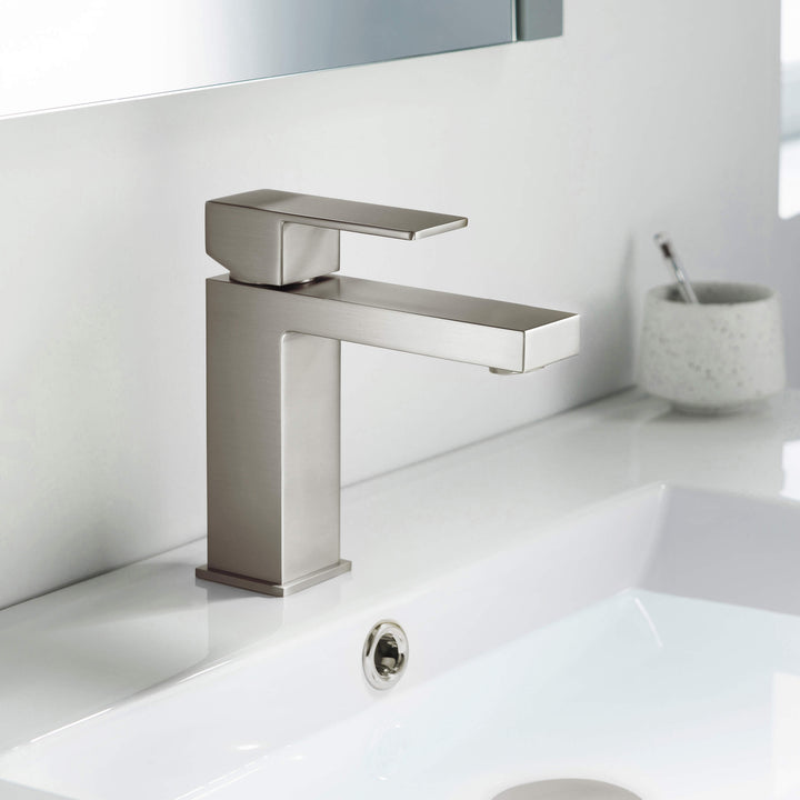 Value Collection Single-Handle Single-Hole Bathroom Faucet with Pop-Up Drain in F202