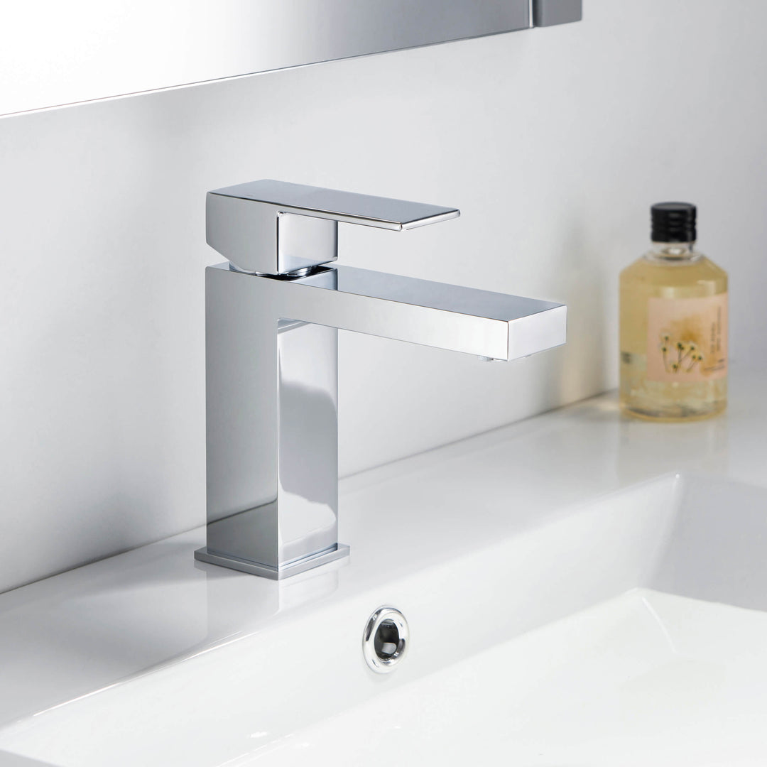 Value Collection Single-Handle Single-Hole Bathroom Faucet with Pop-Up Drain in F202