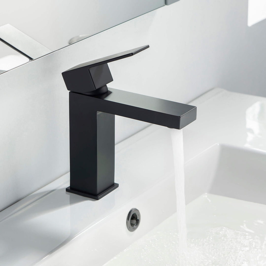 Value Collection Single-Handle Single-Hole Bathroom Faucet with Pop-Up Drain in F202