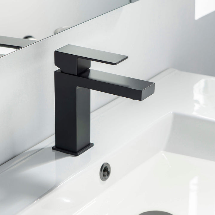 Value Collection Single-Handle Single-Hole Bathroom Faucet with Pop-Up Drain in F202