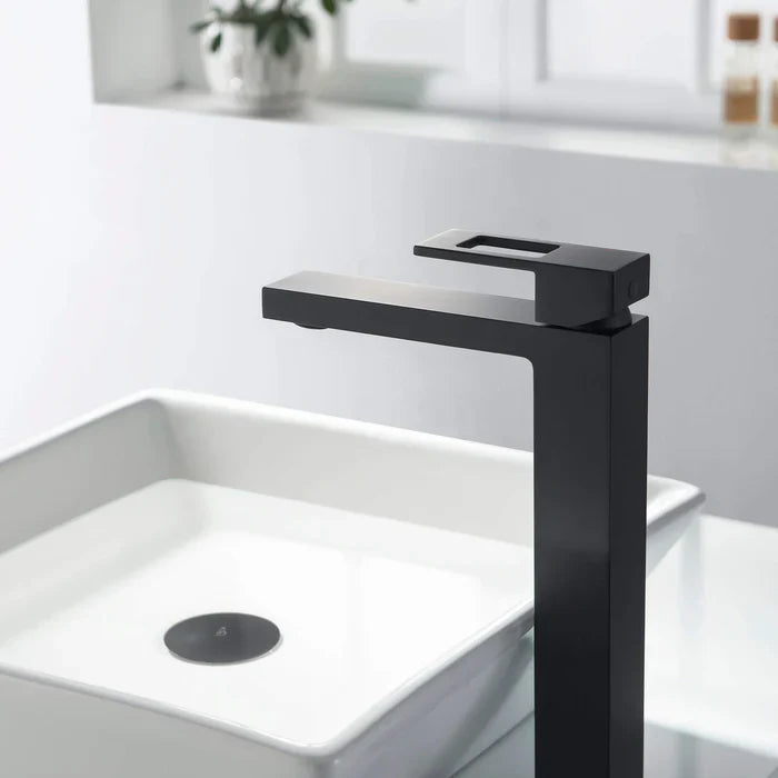 Quadra Single-Handle Single-Hole Bathroom Vessel Sink Faucet