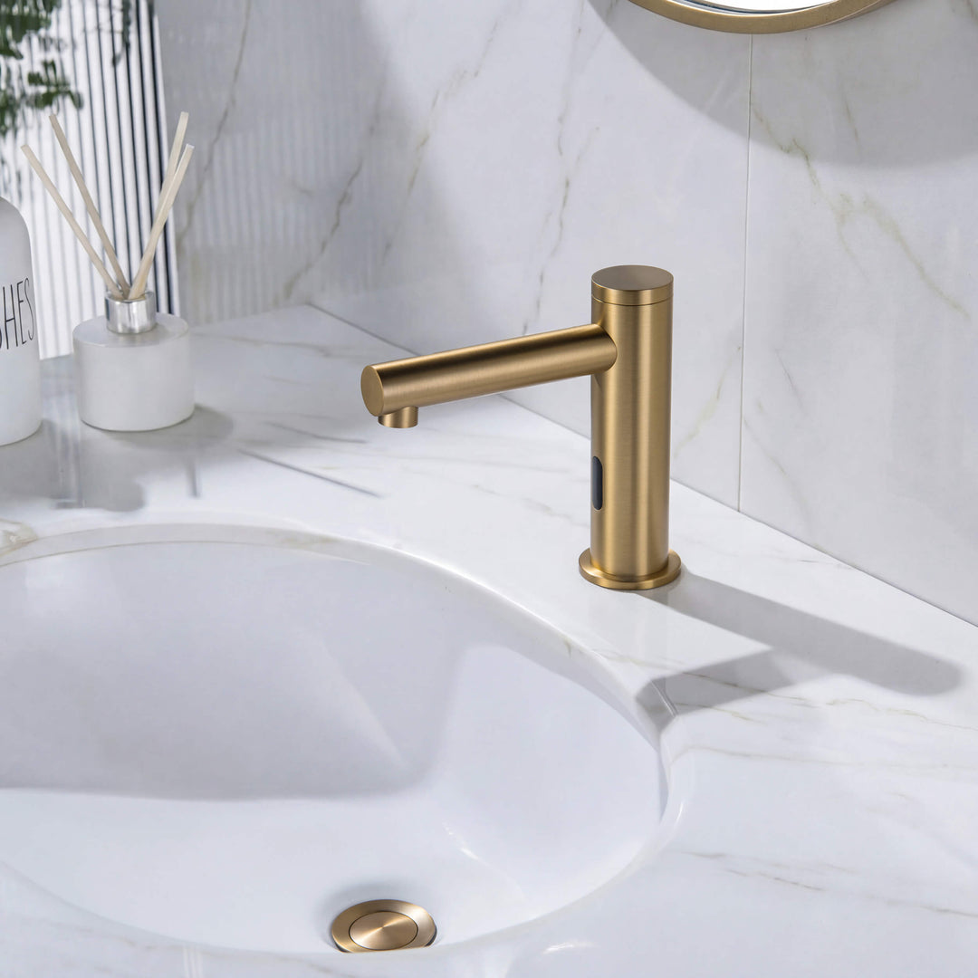 Halo Touchless Bathroom Faucet with Pop-Up Drain