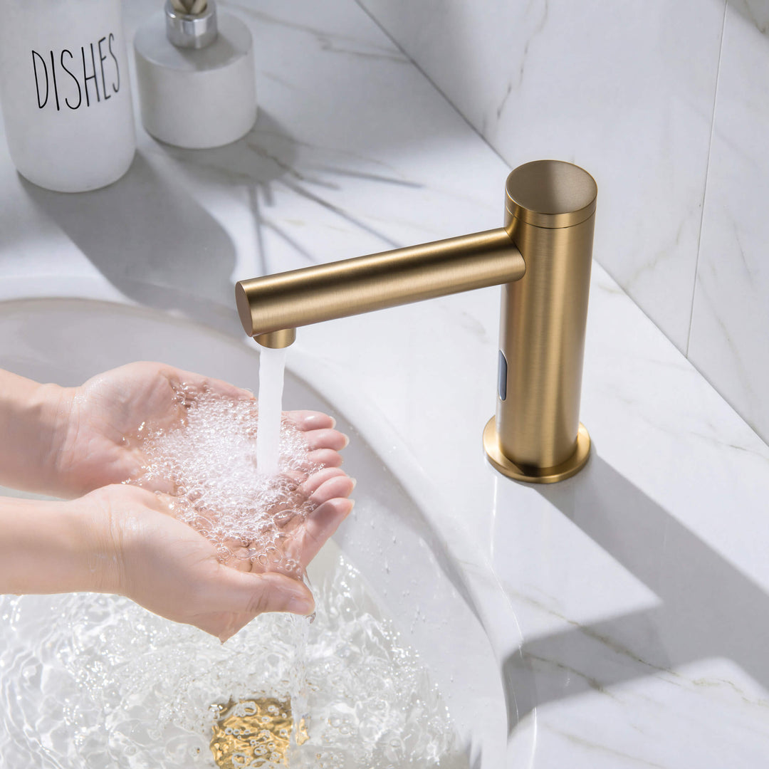 Halo Touchless Bathroom Faucet with Pop-Up Drain