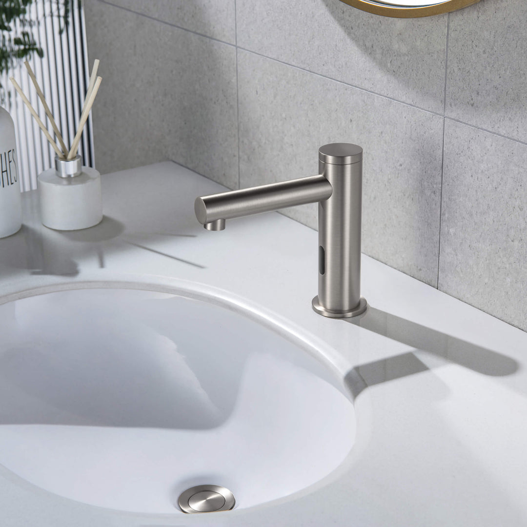 Halo Touchless Bathroom Faucet with Pop-Up Drain