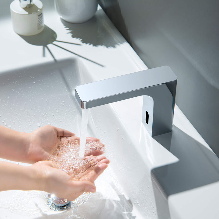 Fusion Touchless Bathroom Faucet with Pop-Up Drain